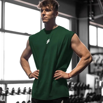 Cool und stylisch bleiben: Must-haves für Herren-Fitnessmode im Sommer